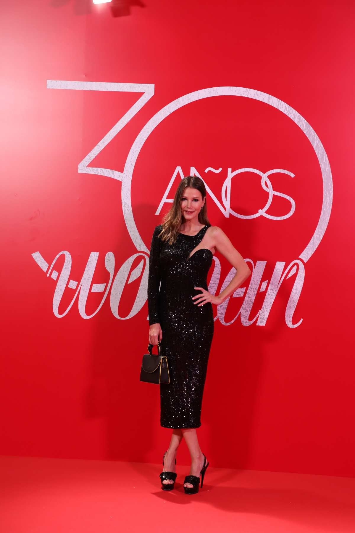 VI Premios Woman: La revista Woman premia el talento y el éxito en su 30 aniversario. Parenzo en la Alfombra roja